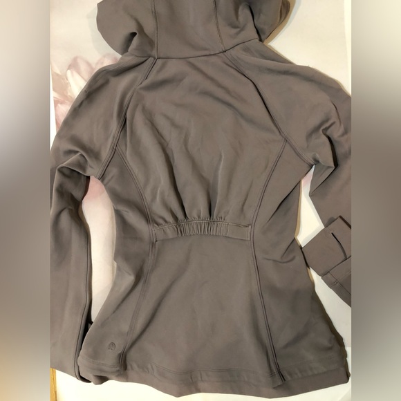 Lululemon Stopover Jacket zip up hoodie
Lunar Rock - Picture 7 of 7